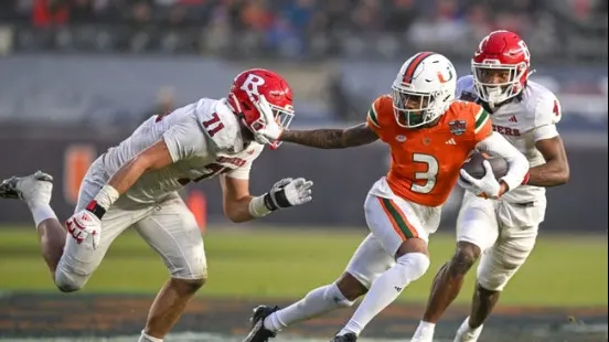 Miami at Florida 08/31/24 - College Football Picks & Predictions