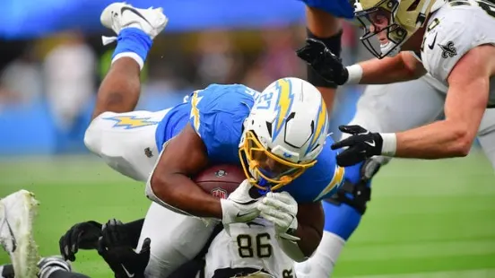 Los Angeles Chargers at Cleveland Browns 11/03/24 - NFL Picks & Predictions