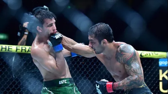 Alexandre Pantoja at Kai Asakura 12/07/24 - MMA Picks & Predictions