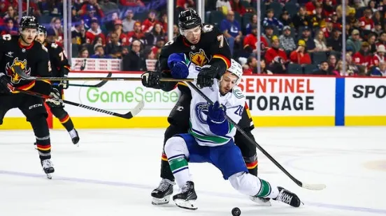 Nashville Predators at Vancouver Canucks 01/03/25 - NHL Picks & Predictions