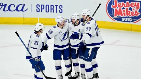 Chicago Blackhawks at Tampa Bay Lightning 01/28/25 - NHL Picks & Predictions