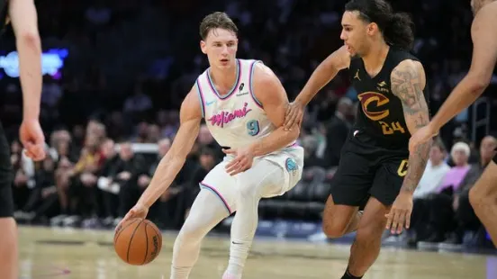Miami Heat at San Antonio Spurs 02/01/25 - NBA Picks & Predictions