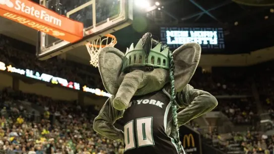 Las Vegas Aces at New York Liberty 05/17/25 - WNBA Picks & Predictions