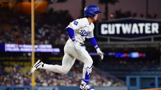 Arizona Diamondbacks at Los Angeles Dodgers 05/20/25 - MLB Picks & Predictions