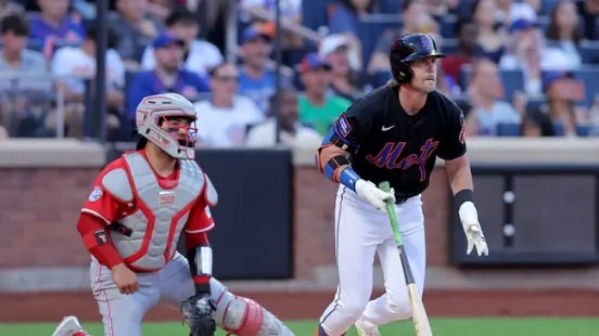 Cincinnati Reds at New York Mets 07/19/25 - MLB Picks & Predictions