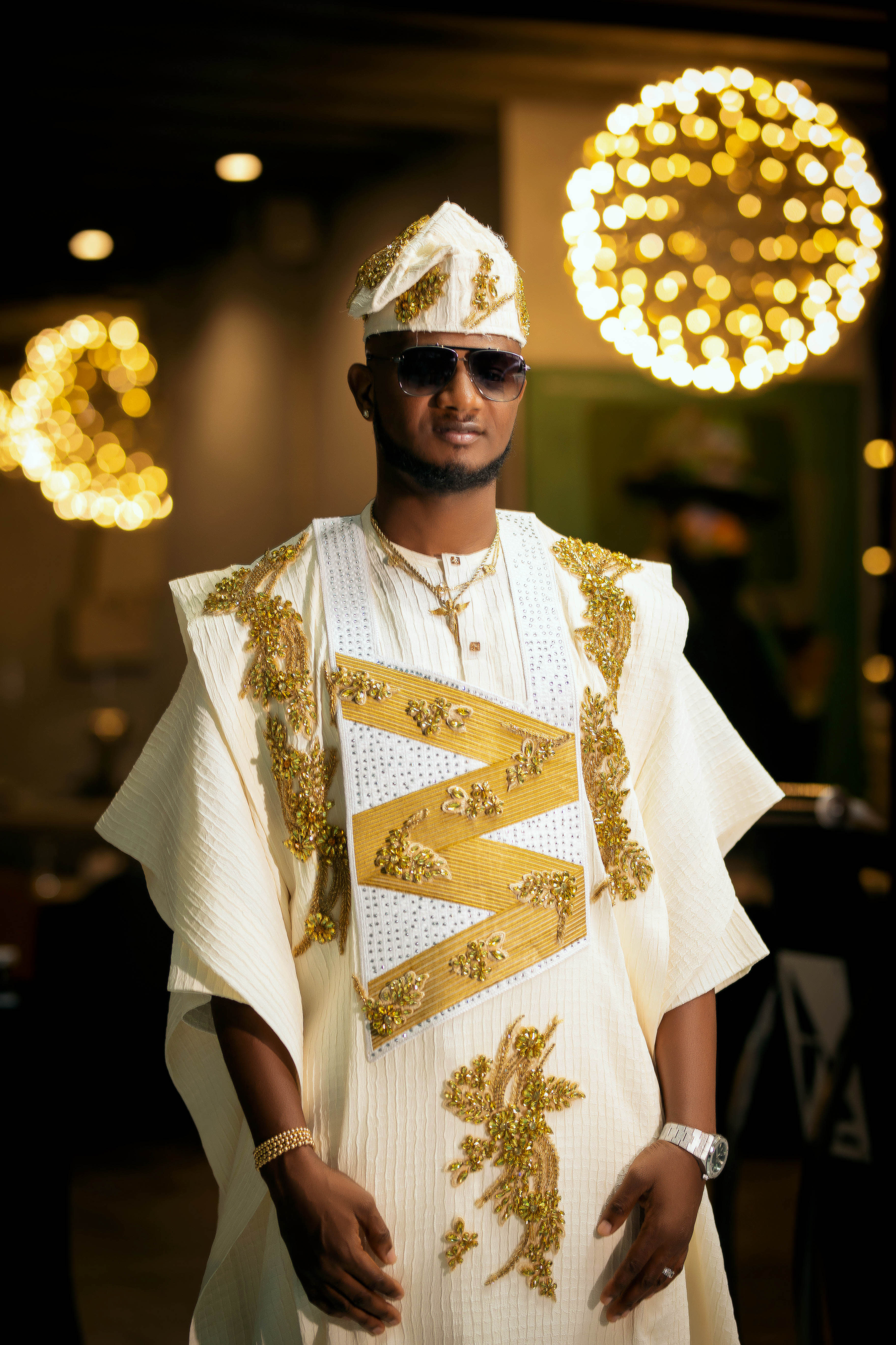 The Groom, full look, close front view