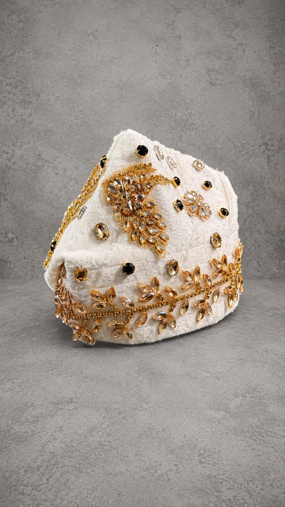 Royal Crown Fila, white and gold beaded cap detail