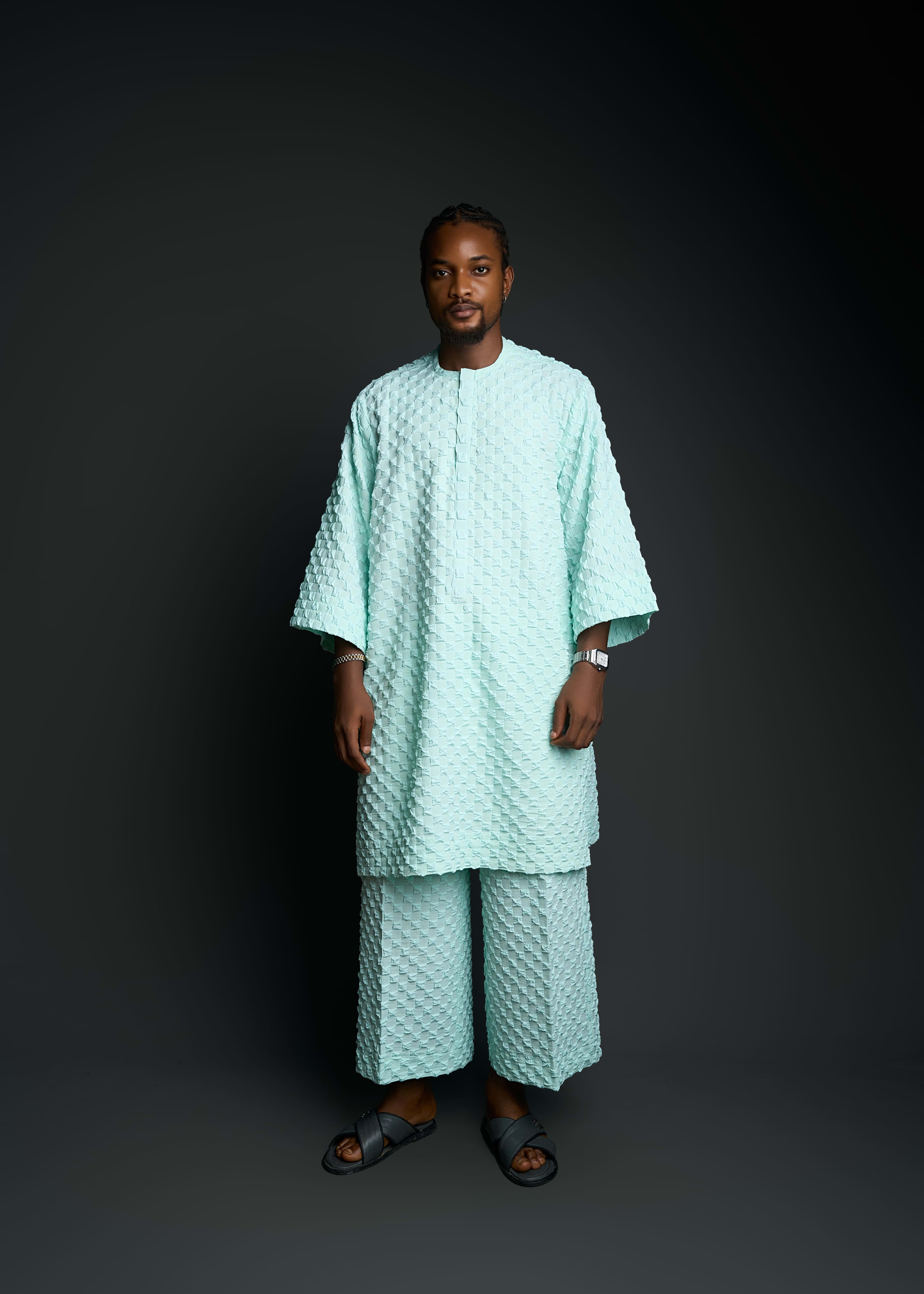 Mint Cascade Senator, full look, front view