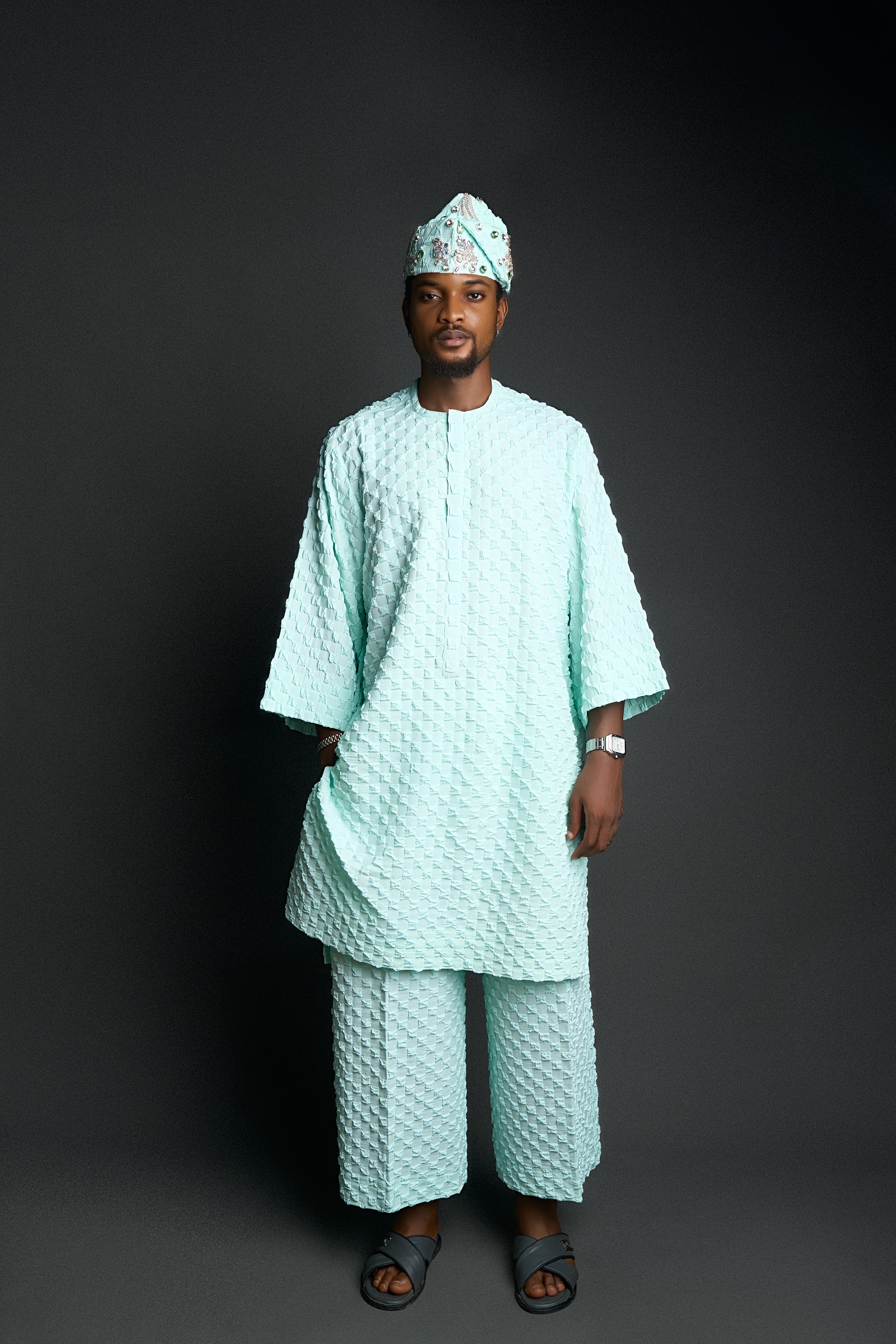 Mint Cascade Senator, full look, front view, with cap