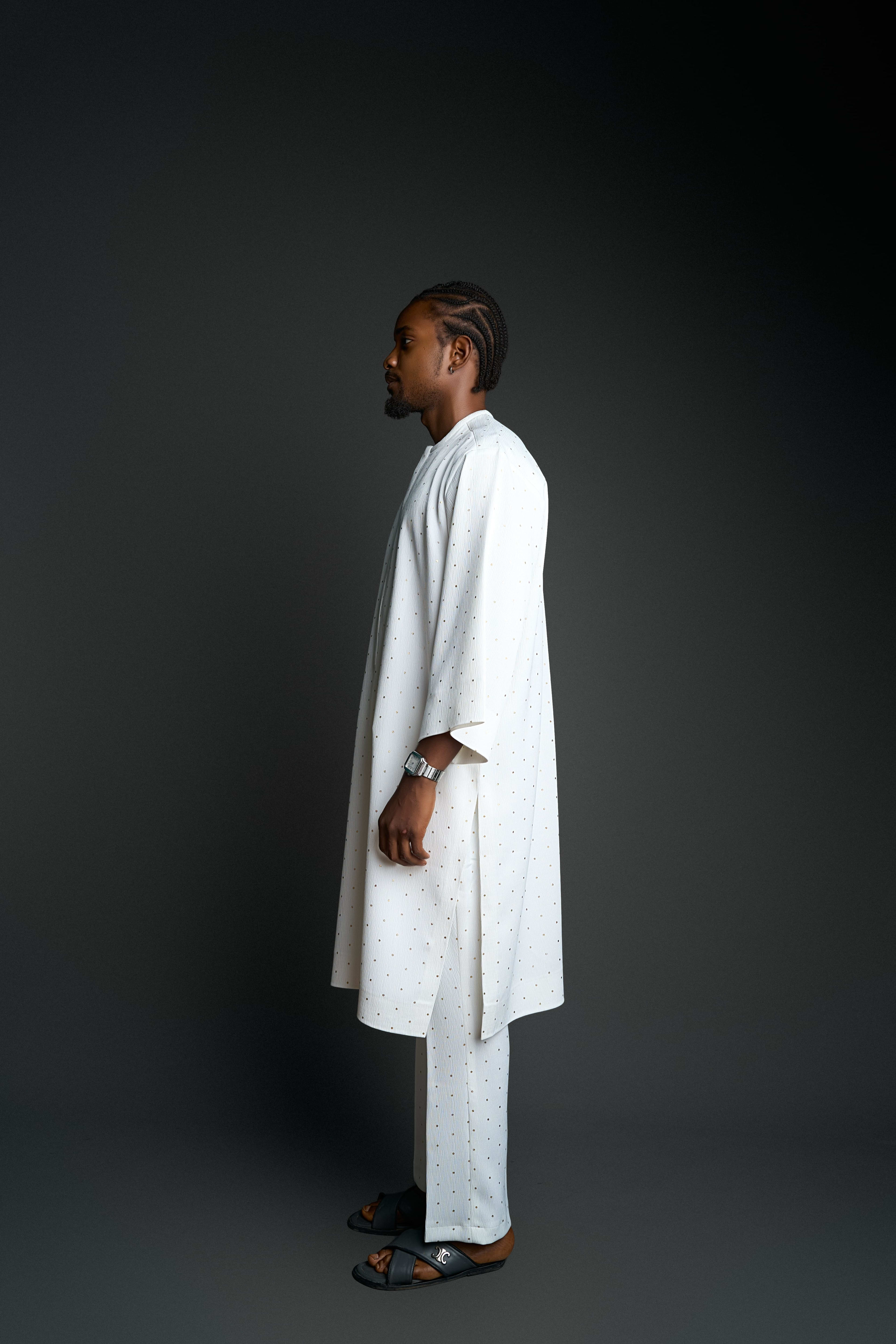 Dune Kaftan, full look, side view