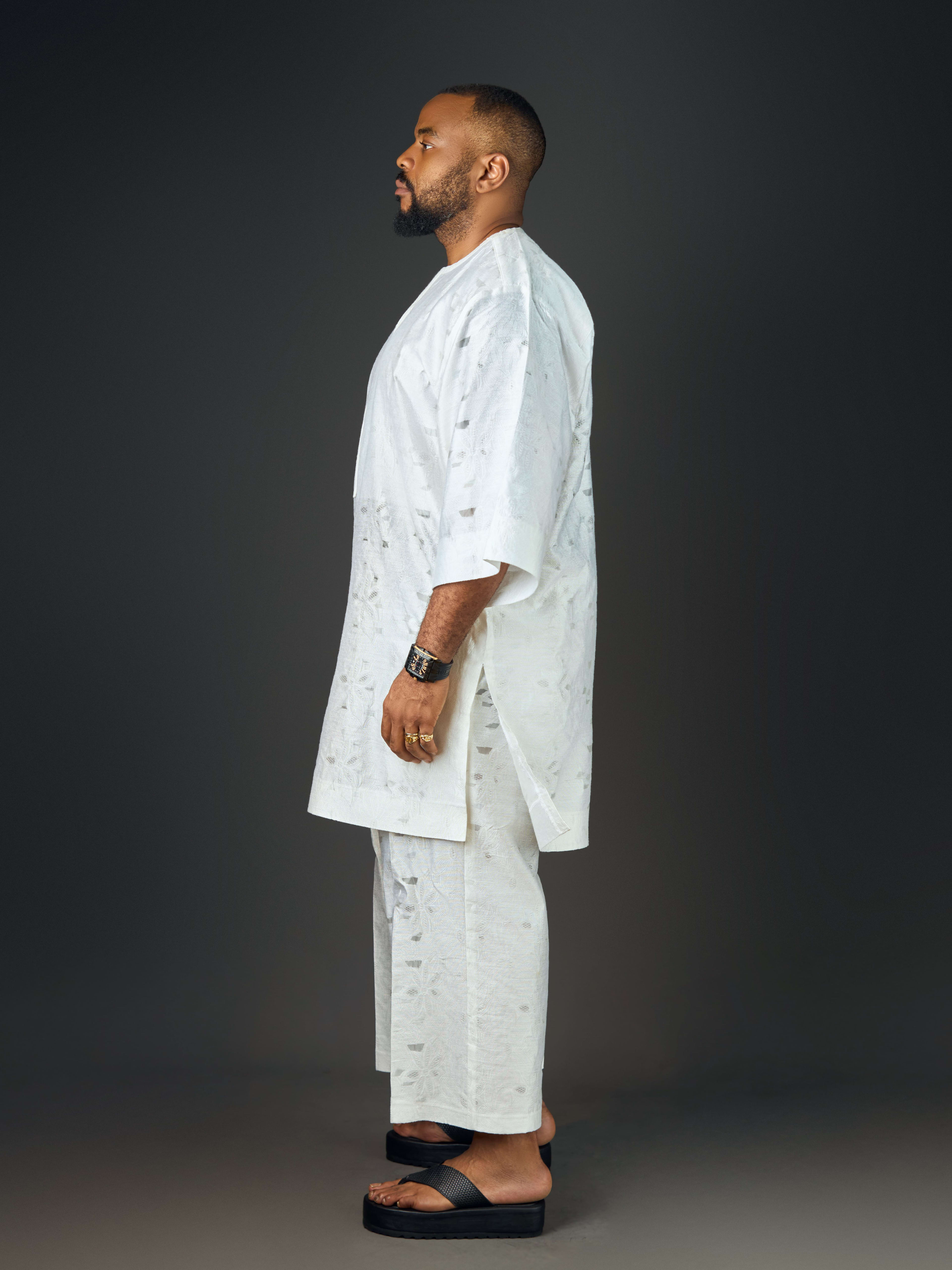Ọ̀nà Heritage Jacquard, full look, side view