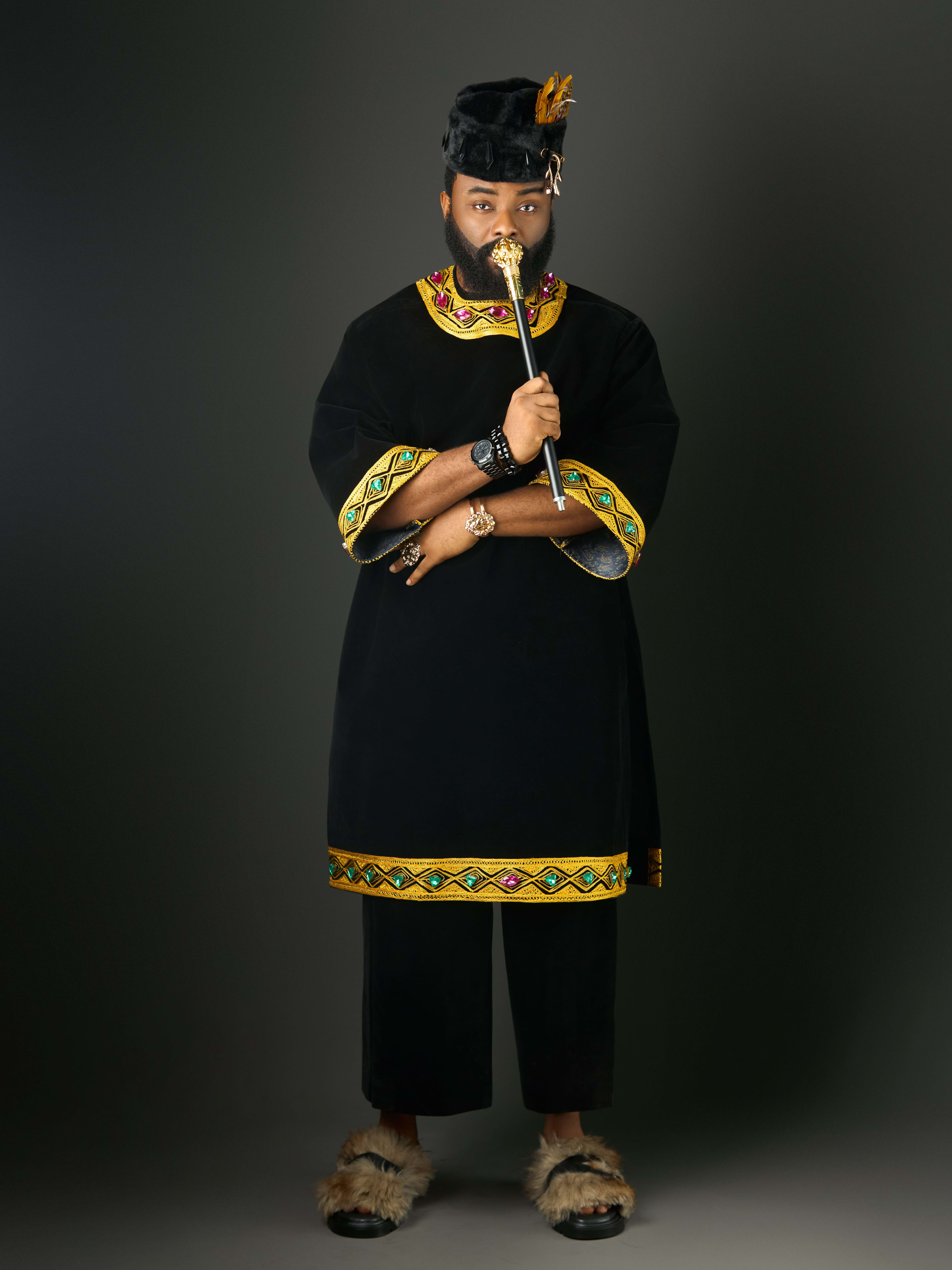 IJoba, full look, studio front view, holding sceptre