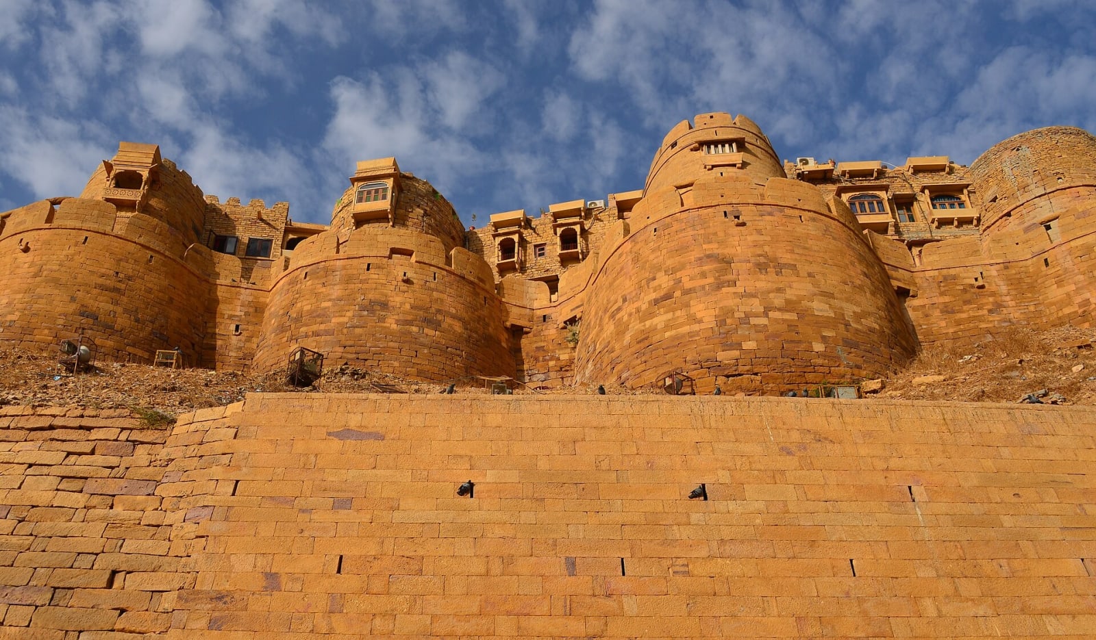 The golden sandstone walls and bastions of Jaisalmer Fort, Rajasthan
