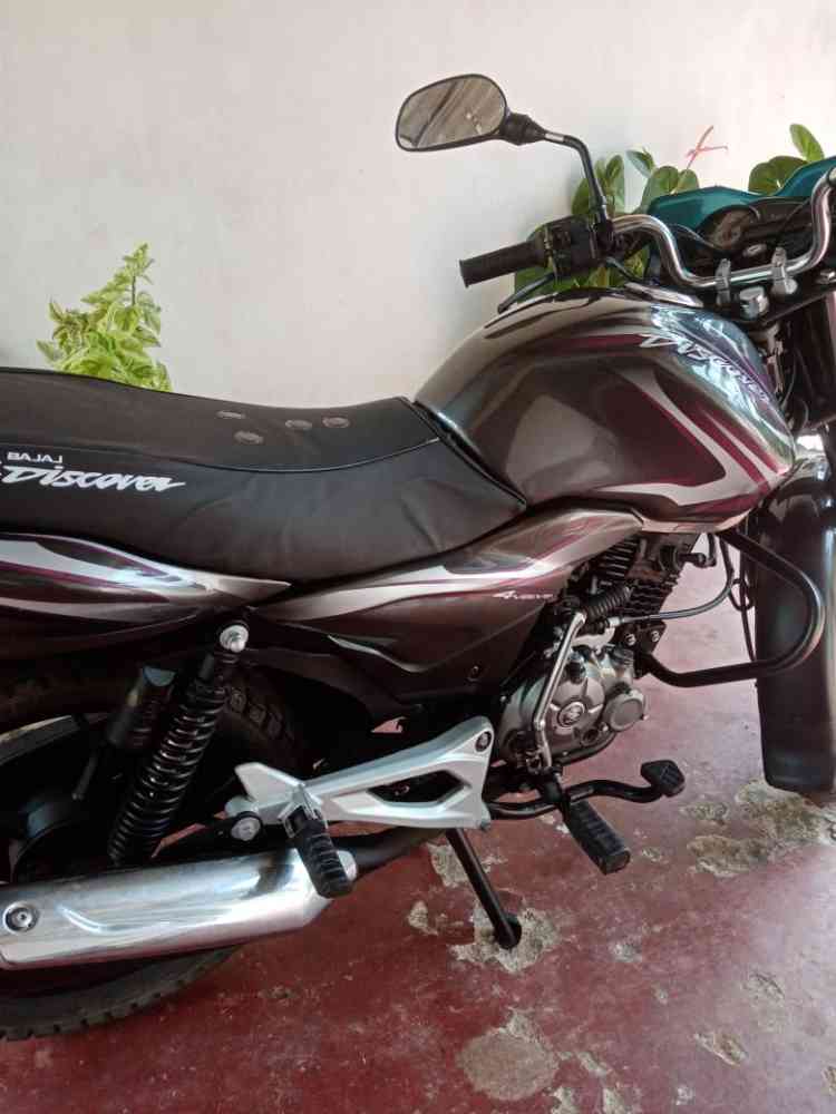 Bajaj discover 125M