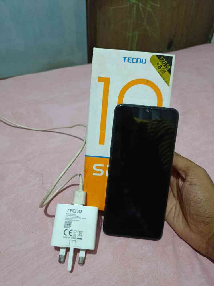 Tecno spark