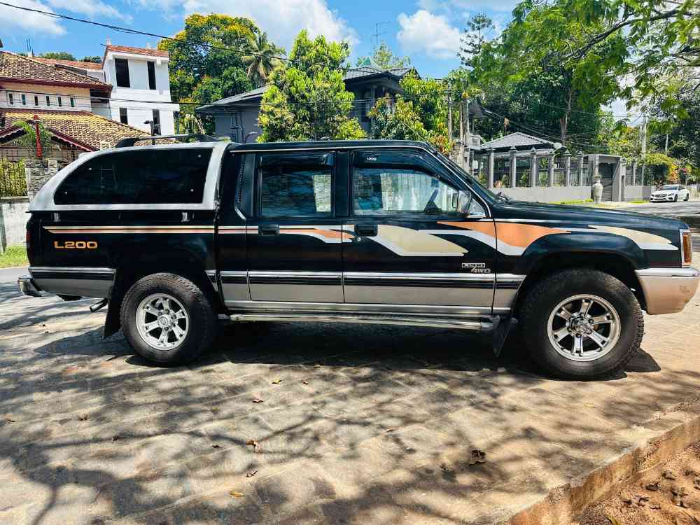 Mitsubishi L 200
