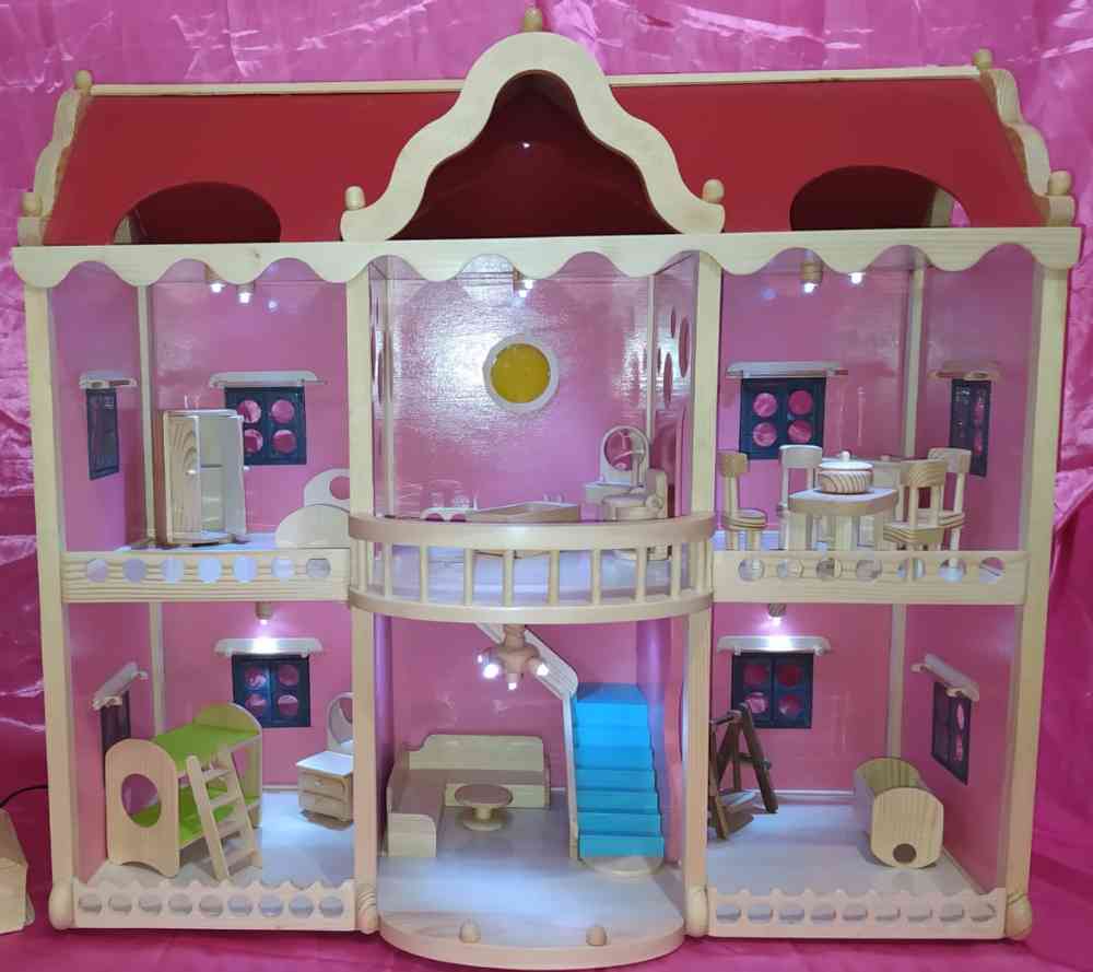 Kids dollhouse pinewood