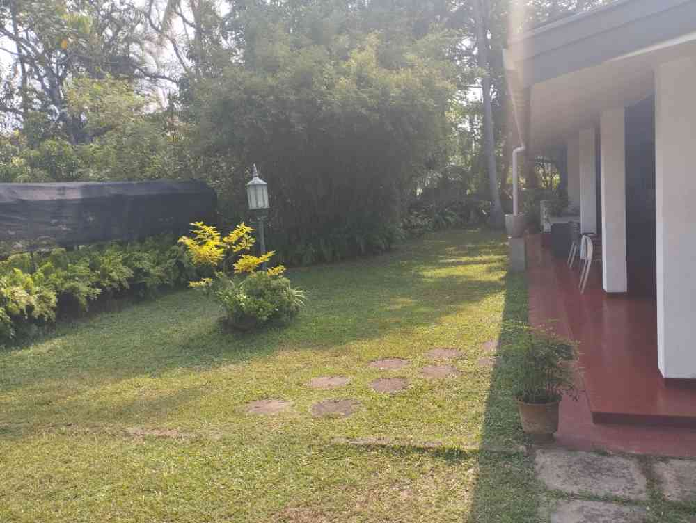 70 perches land for sale at kimbulapitiya road .