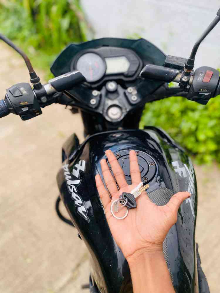 Bajaj pulser 135
