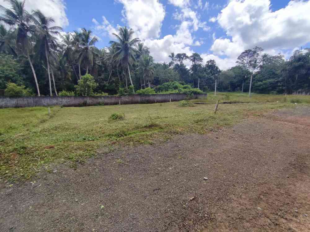 Two 6.45 perch land Plots for sale at meegoda