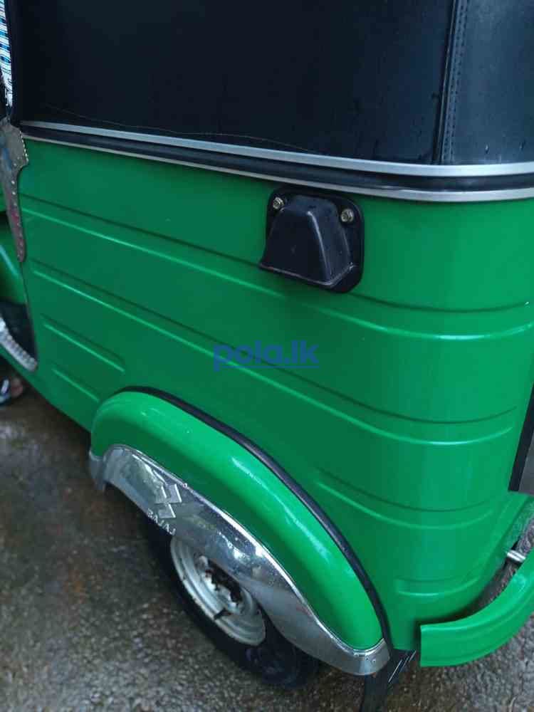 Bajaj three-wheeler - photo 9