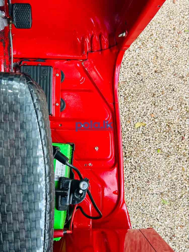 Bajaj three-wheeler - photo 5
