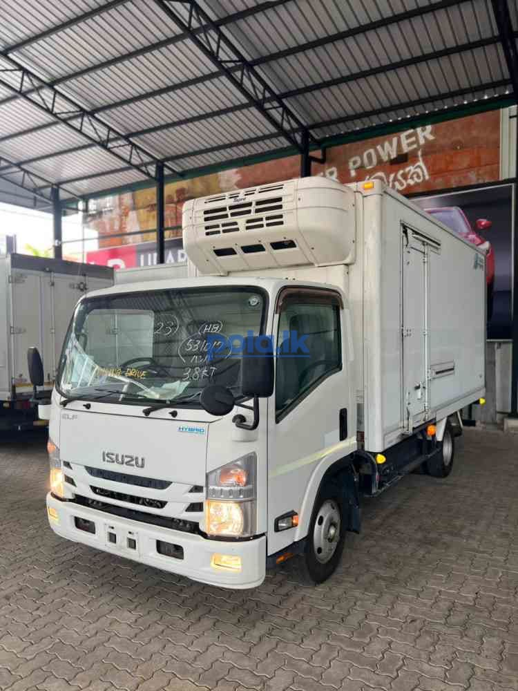 Isuzu ELF Freezer Truck - photo 5