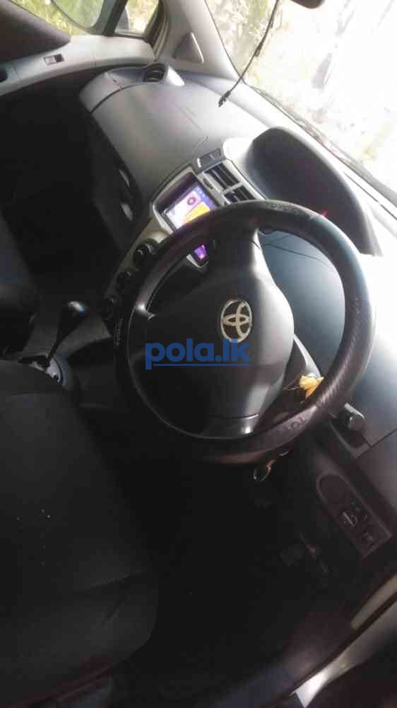 Toyota vitz - photo 3