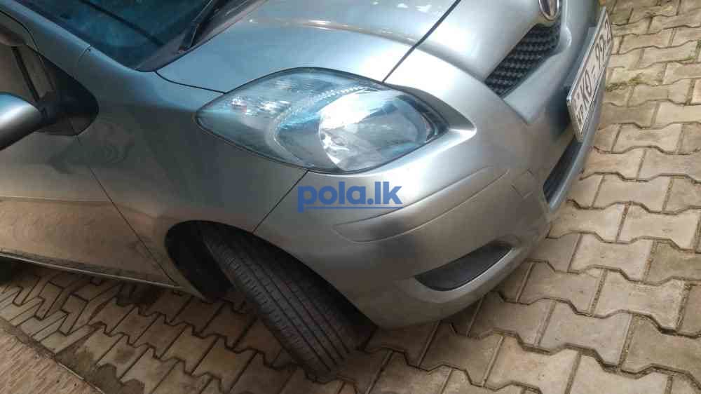 Toyota vitz - photo 6