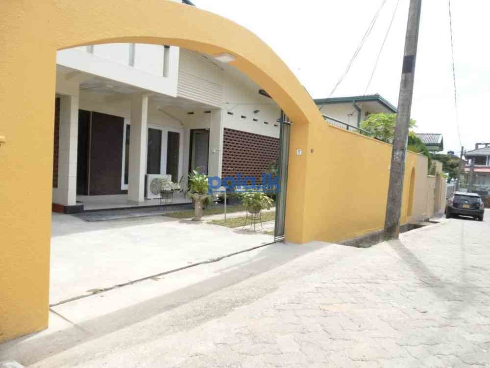 House for sale In bellanwila - photo 1