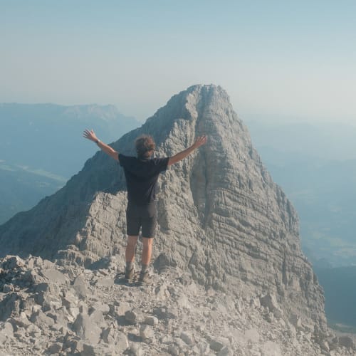 Vibing at the Südspitze - now the hardest part begins: the never-ending descent :>