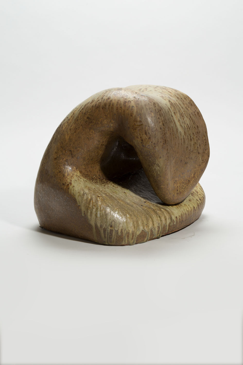 AEON ZuN0, 2023, 35 x 43 x 35 cm,  wood-fired ceramic, natural fly-ash-glaze
