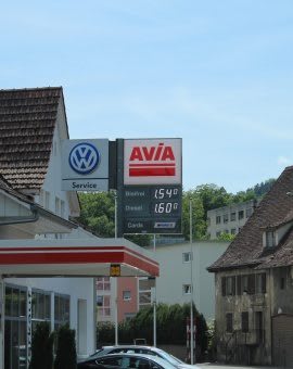 LED Preisanzeigen und Tankstellenbeleuchtung