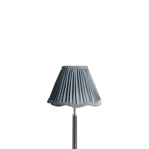 25cm scalloped shade in Moonstone silk with velvet tape