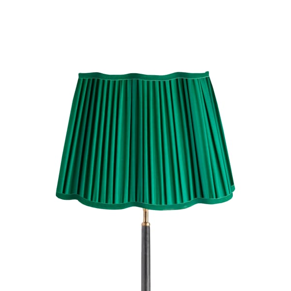 40cm scalloped shade in Emerald silk with velvet tape