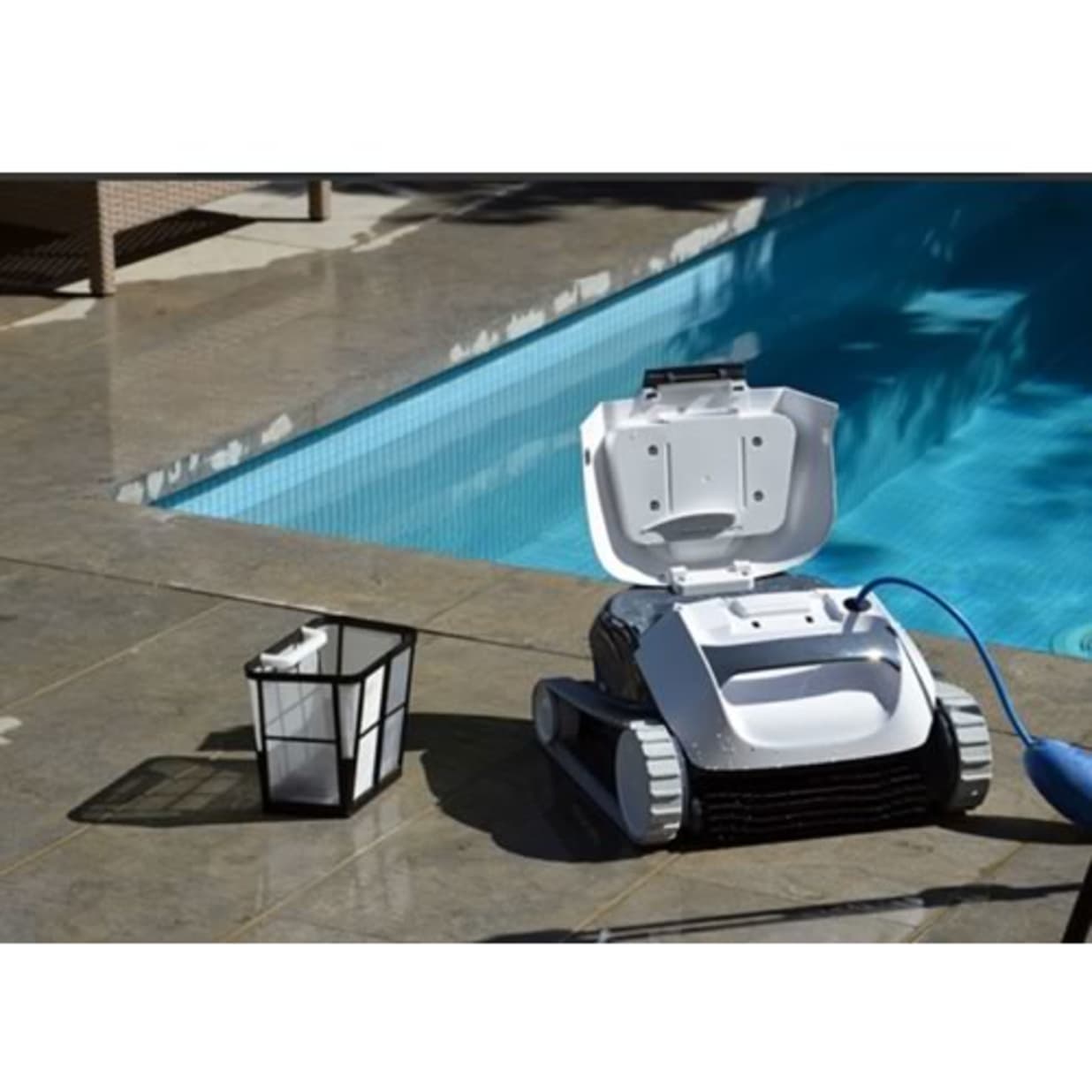 Dolphin E10 Robotic Aboveground Pool Cleaner