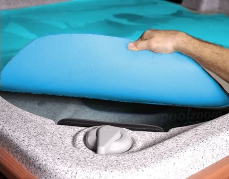 7' x 7' Floating Thermal Spa Blanket