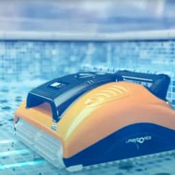 Dolphin W 20 Commercial Robotic Pool Cleaner