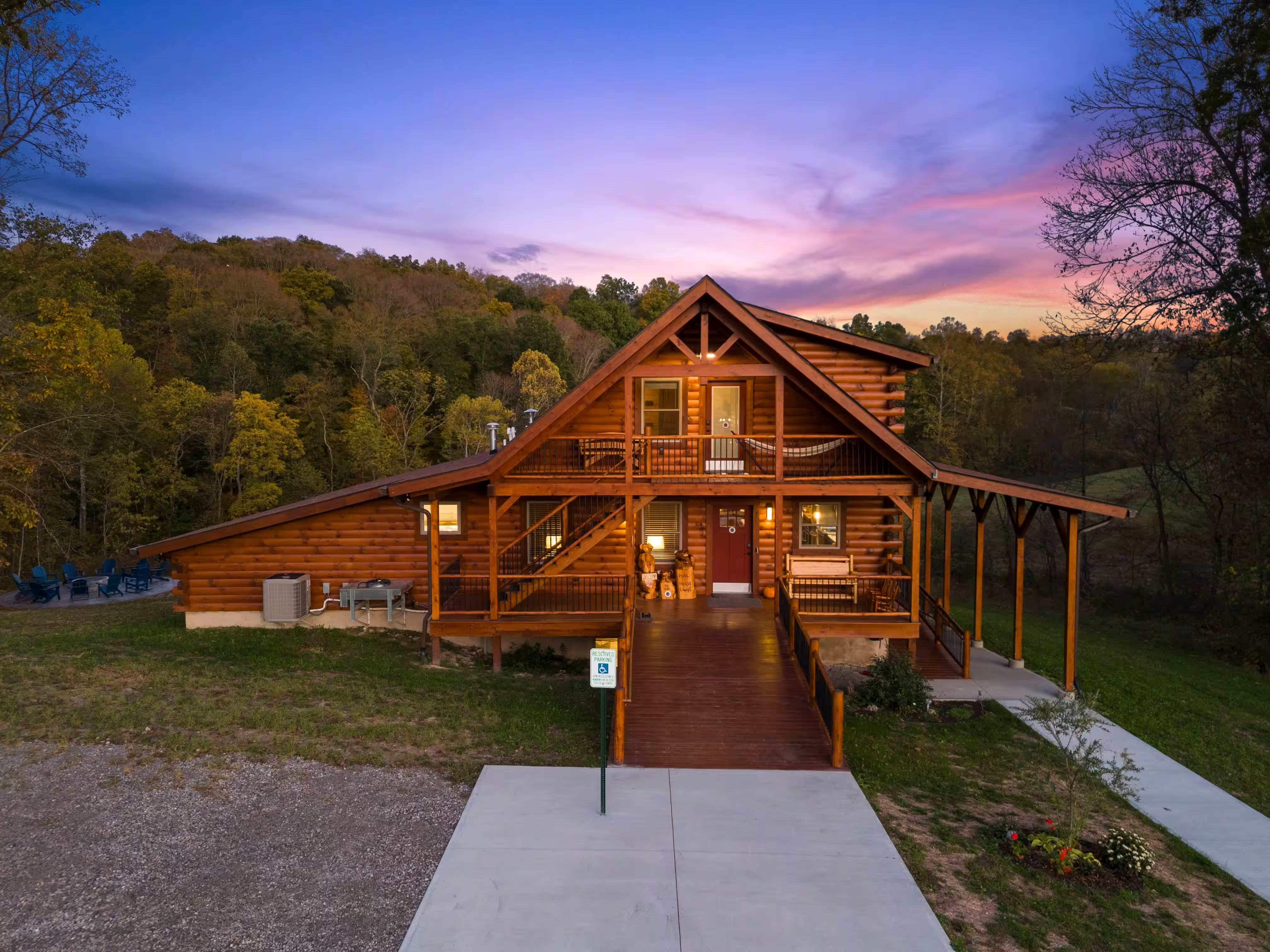 Pool House Lodge aerial view Hocking Hills