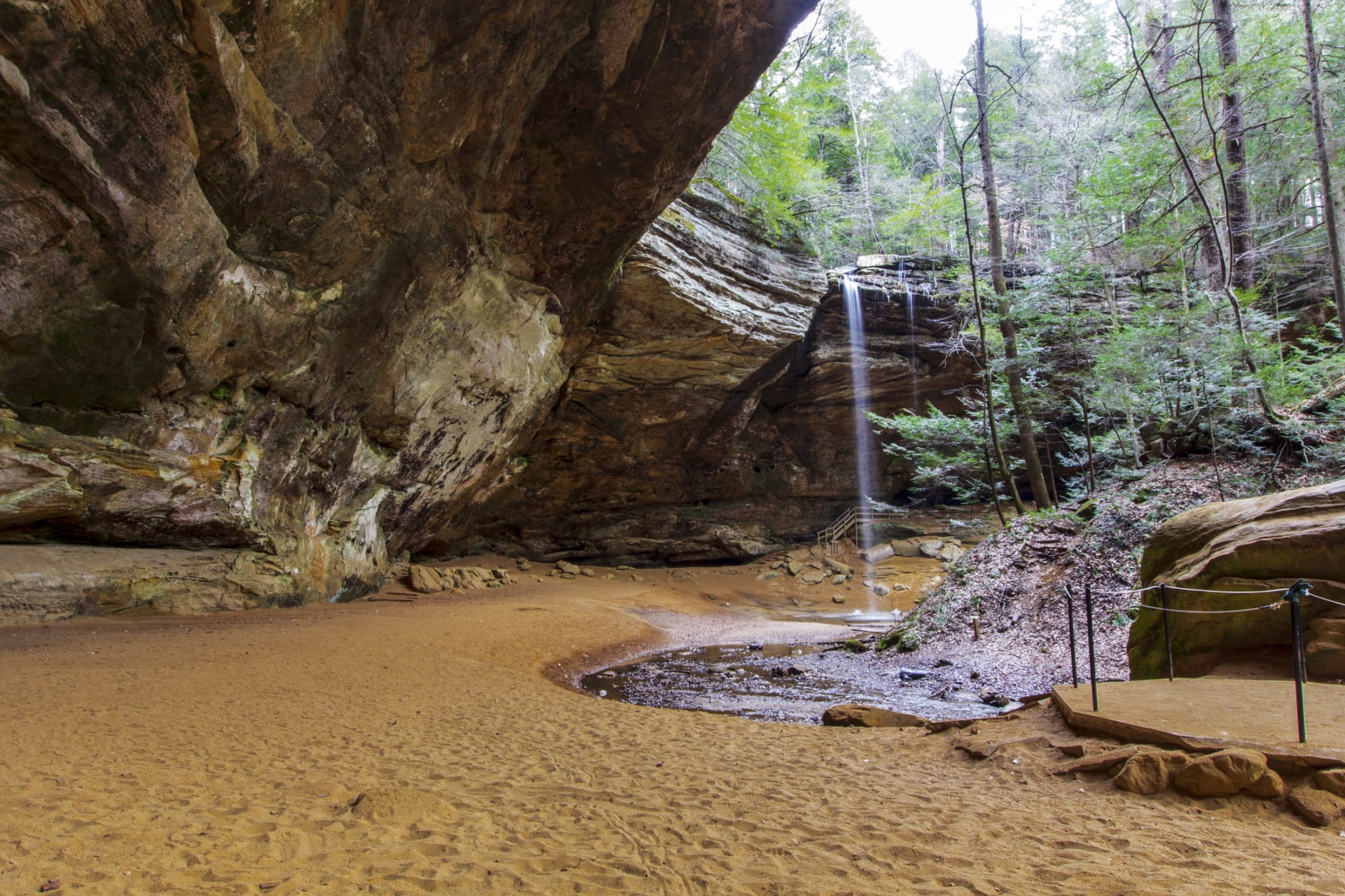 Ash Cave in Hocking Hills State Park Ohio — horseshoe recess cave with seasonal waterfall
