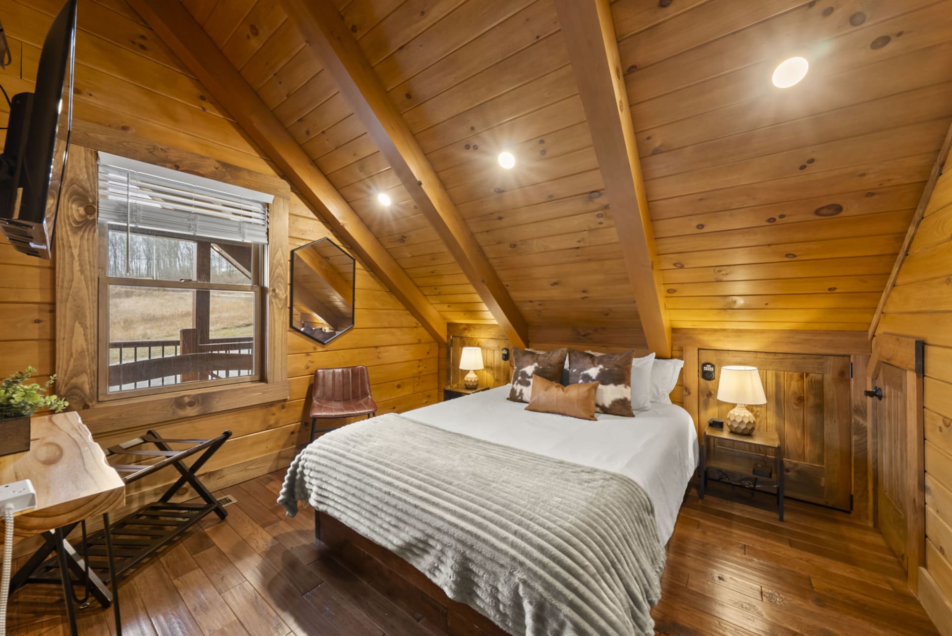 Bedroom 4 at Pool House Lodge
