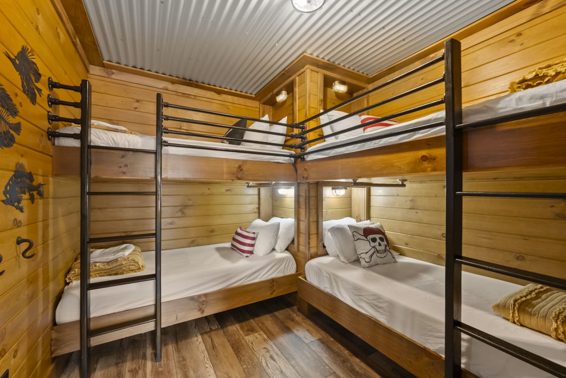 Pirate-themed bunk room at Pool House Lodge