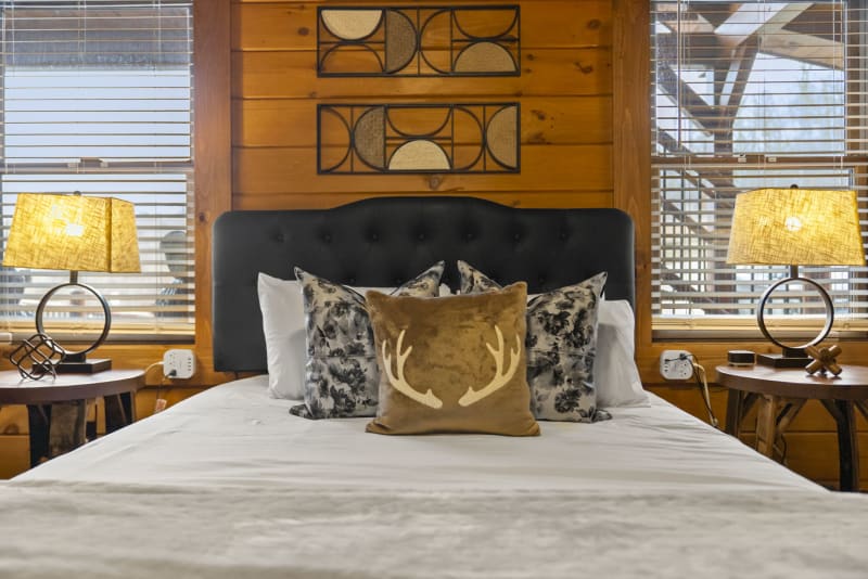 Pool house lodge bedrooom4 wheelchair accesible