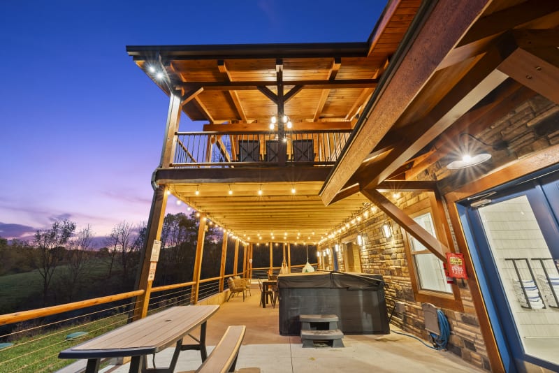 Pool house lodge sideviewofporch