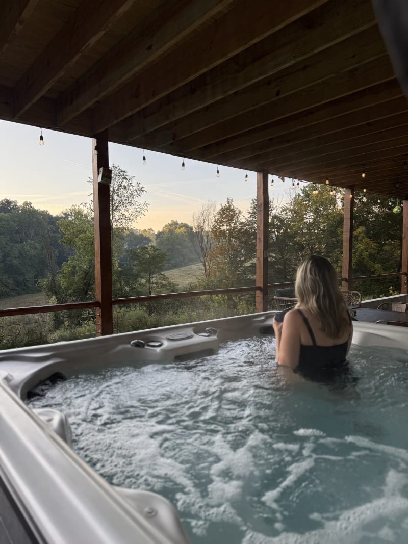 Pool house mom in hottub
