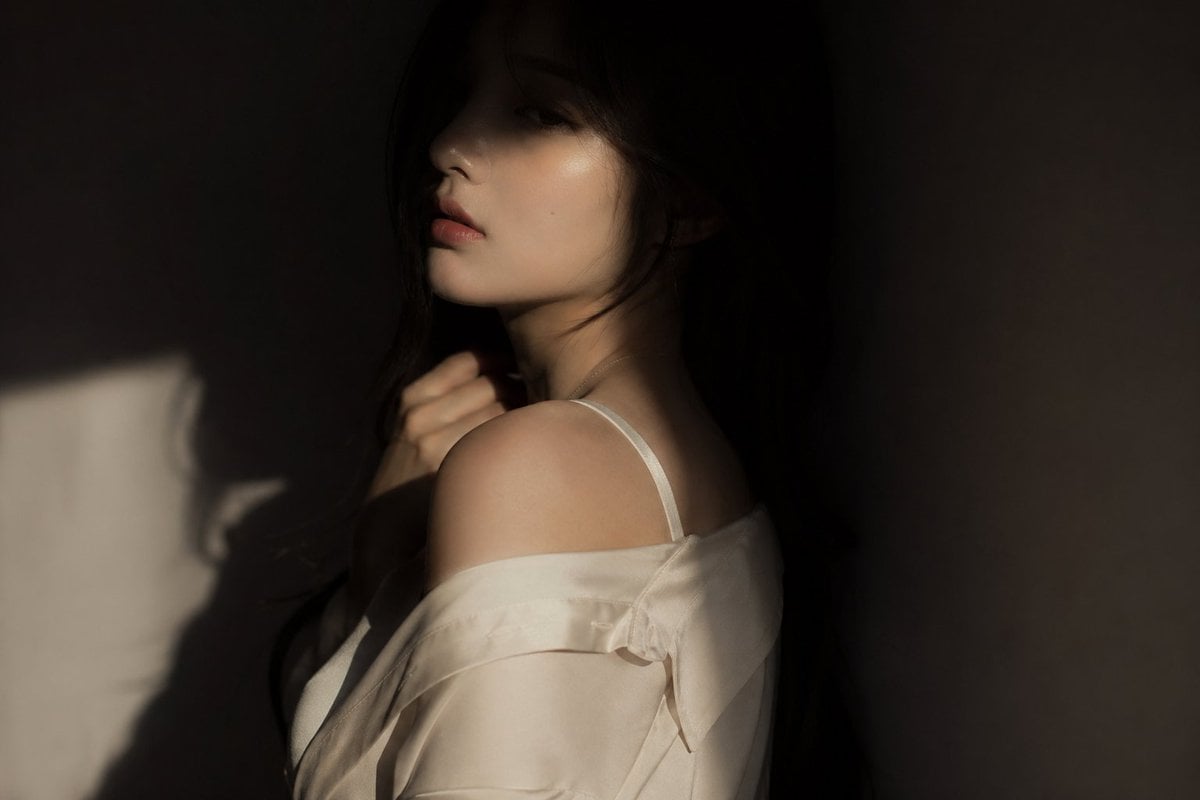 Korean Idol Partial Shadow Editorial Portrait AI image template preview
