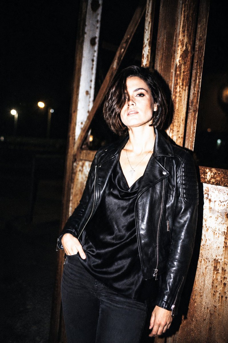 Nightlife Editorial Flash Style AI image template preview