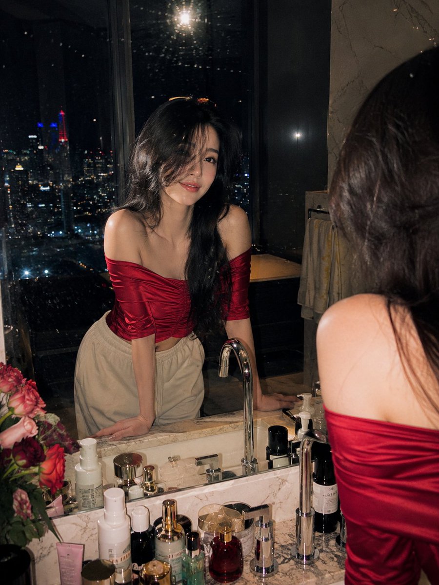 Penthouse Mirror Reflection Portrait AI image template preview