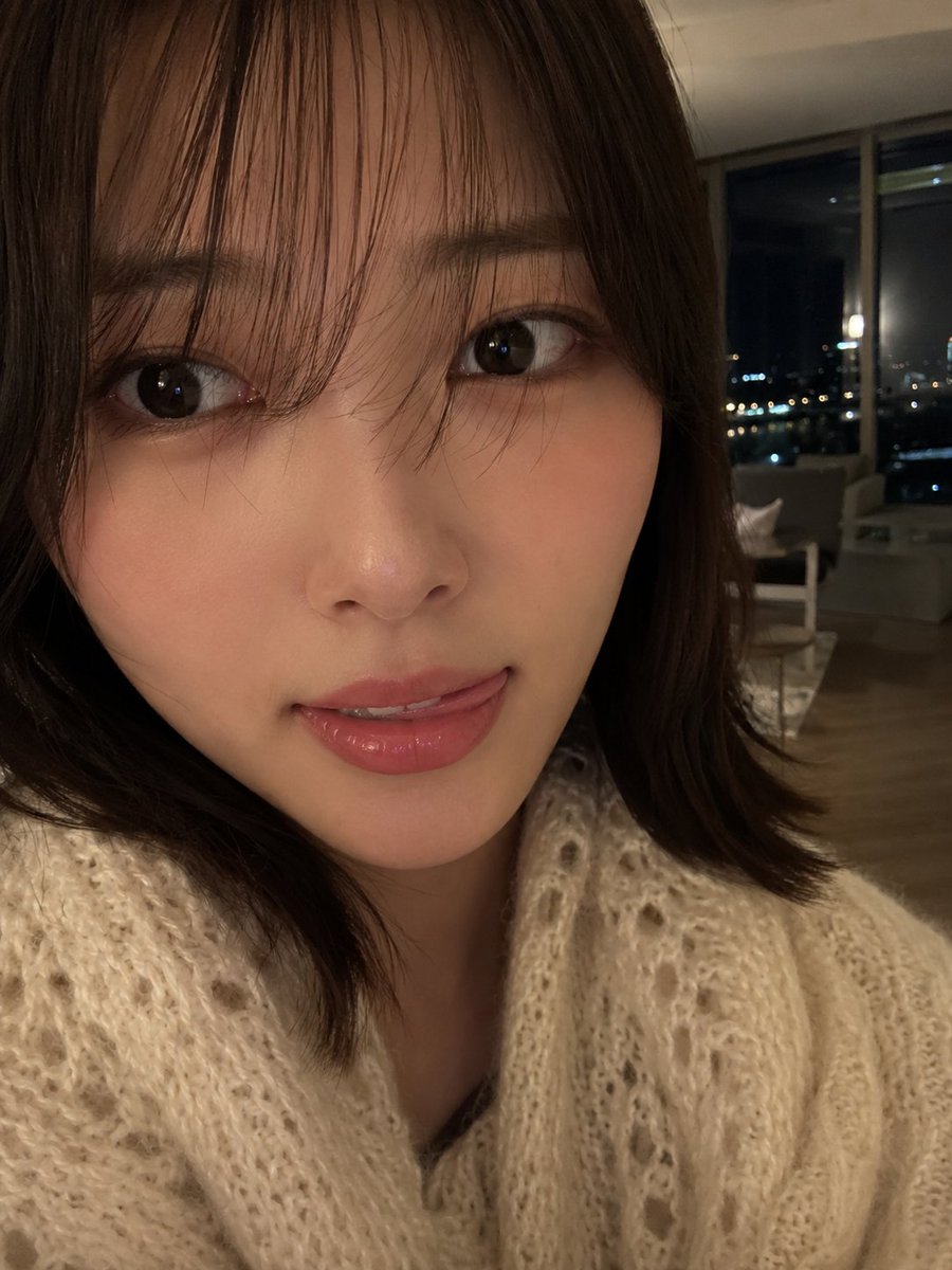 Authentic Smartphone Night Selfie example 2