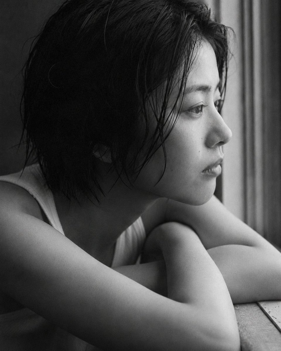 Black and White Japanese Portrait example 3